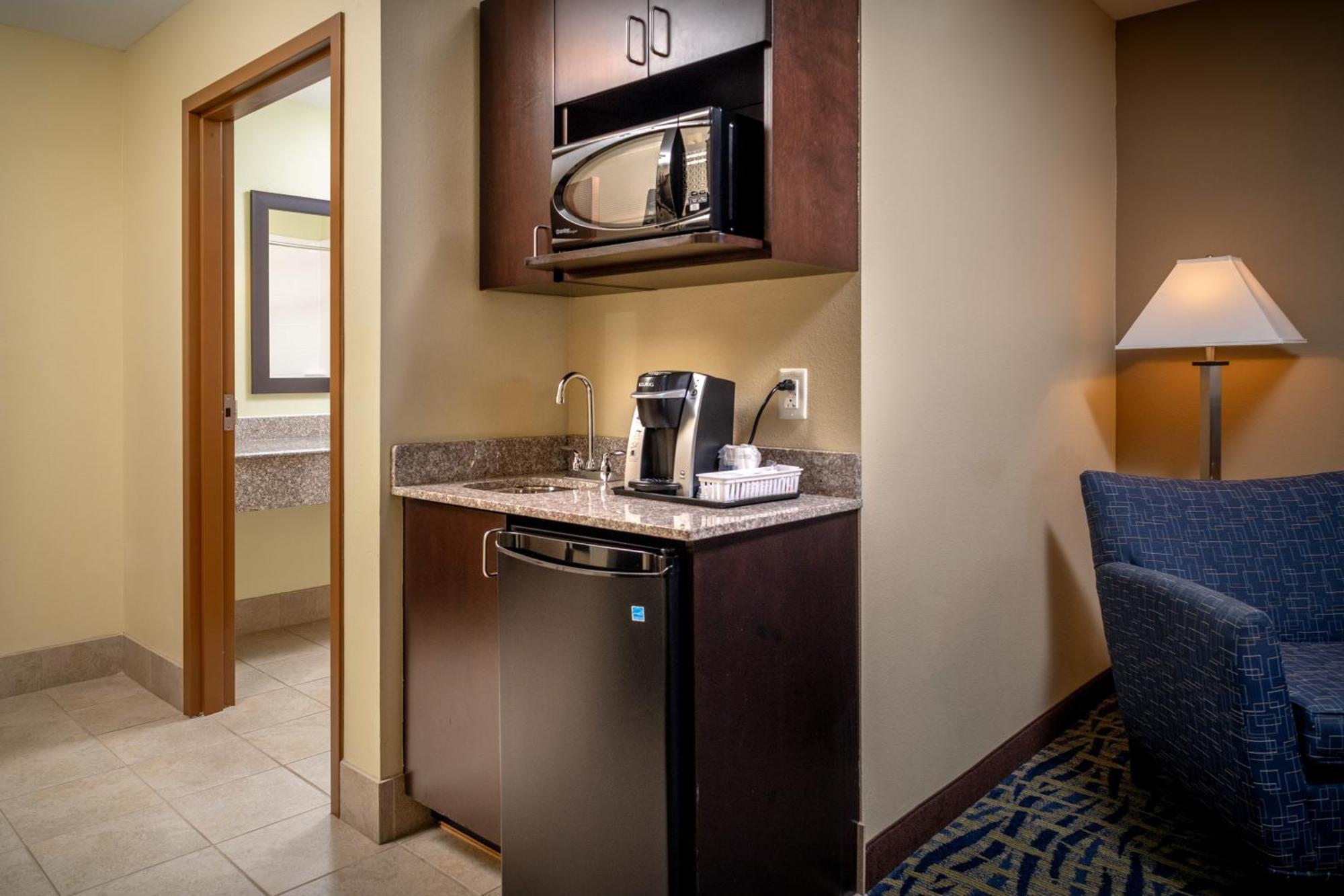 Holiday Inn Express & Suites Lebanon By Ihg Eksteriør bilde