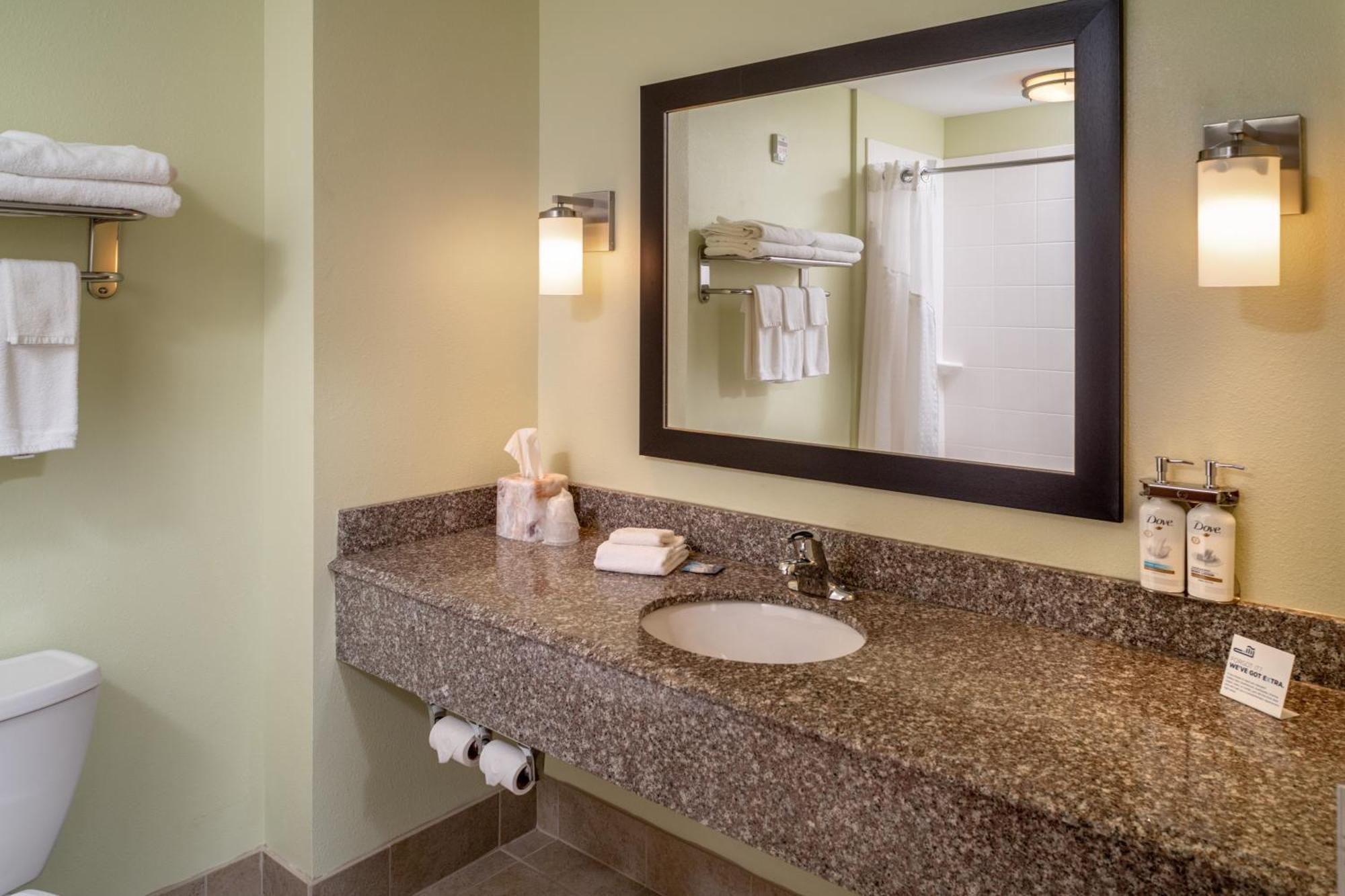 Holiday Inn Express & Suites Lebanon By Ihg Eksteriør bilde